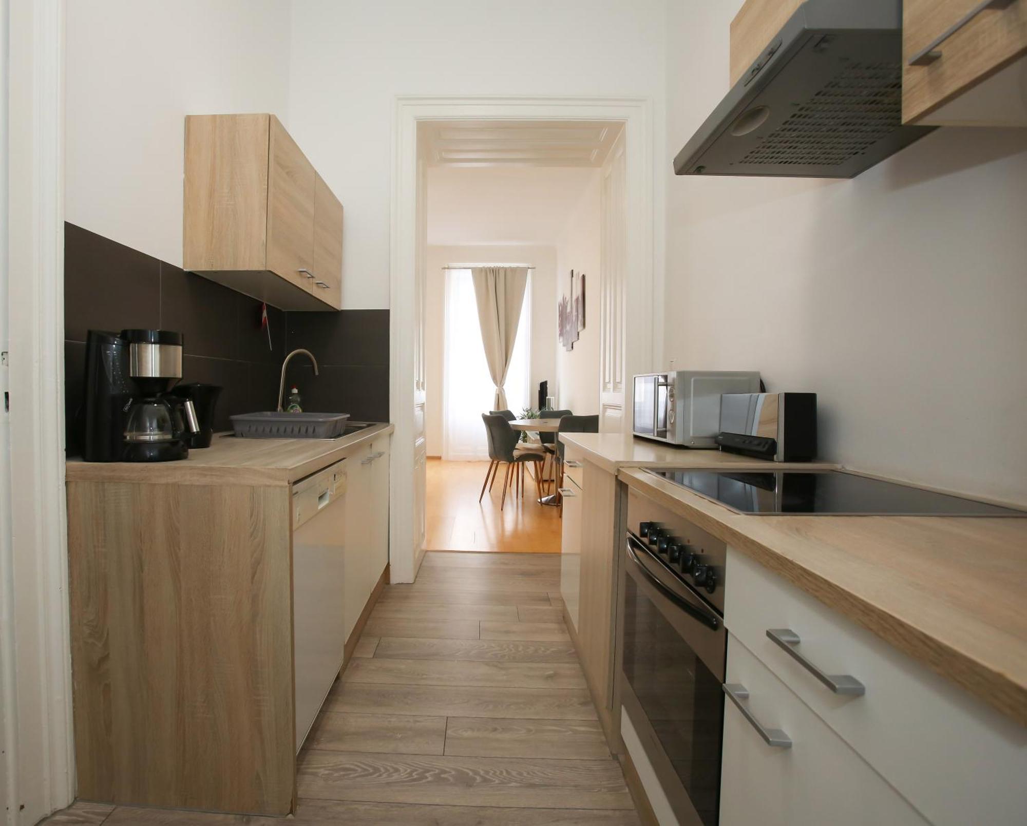 Downtown Bliss Modern Retreat With Free Parking And Fast Internet 600 Mbits Appartement Wenen Buitenkant foto